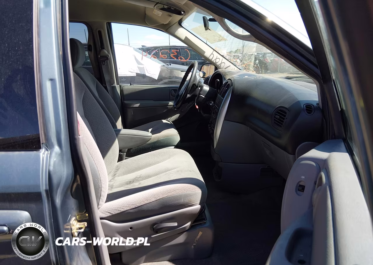 2006 Chrysler Town & Country Touring VIN:2A4GP54LX6R858127 - 5