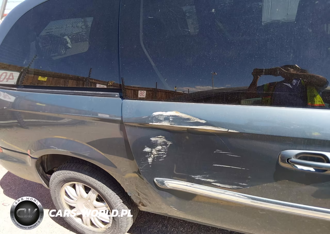 2006 Chrysler Town & Country Touring VIN:2A4GP54LX6R858127 - 6