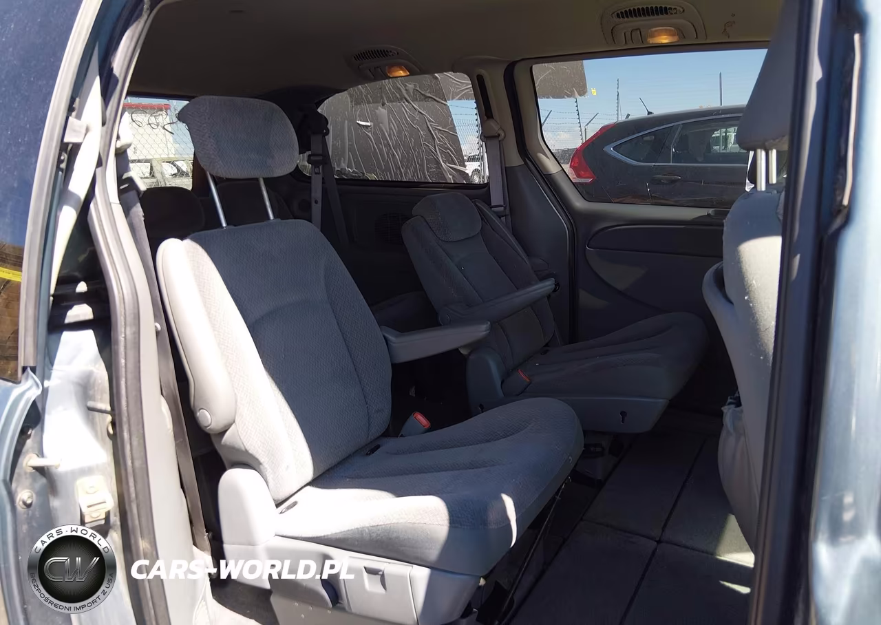 2006 Chrysler Town & Country Touring VIN:2A4GP54LX6R858127 - 8