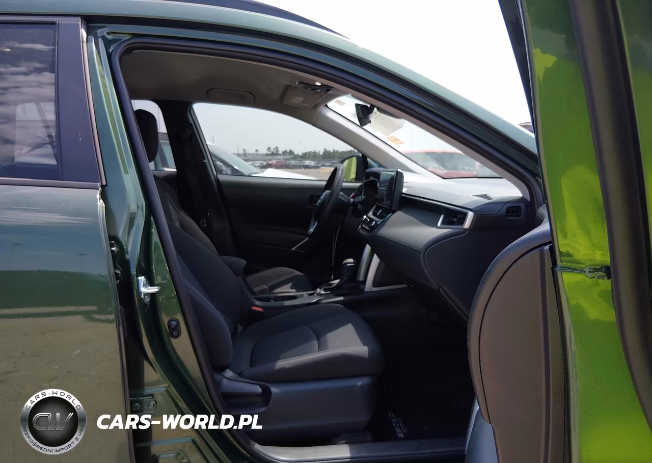 2024 Toyota Corolla Cross Le VIN:7MUCAAAG0RV116150 - 5