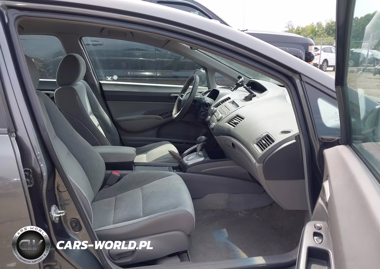 2010 Honda Civic Lx VIN:2HGFA1F53AH575823 - 5