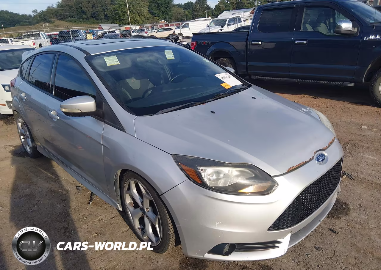 2013 Ford Focus St – zdjęcie 1 z 11