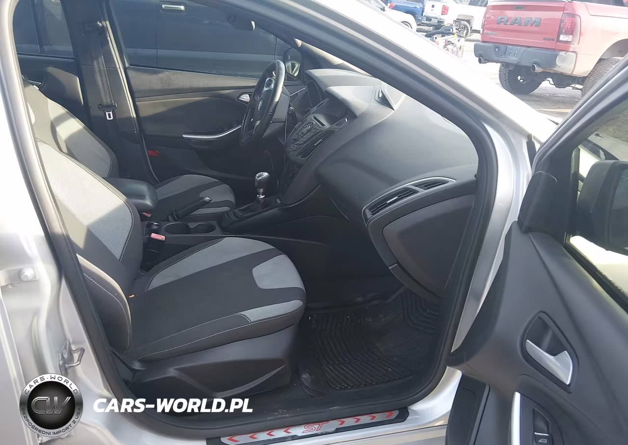 2013 Ford Focus St VIN:1FADP3L99DL348950 - 5