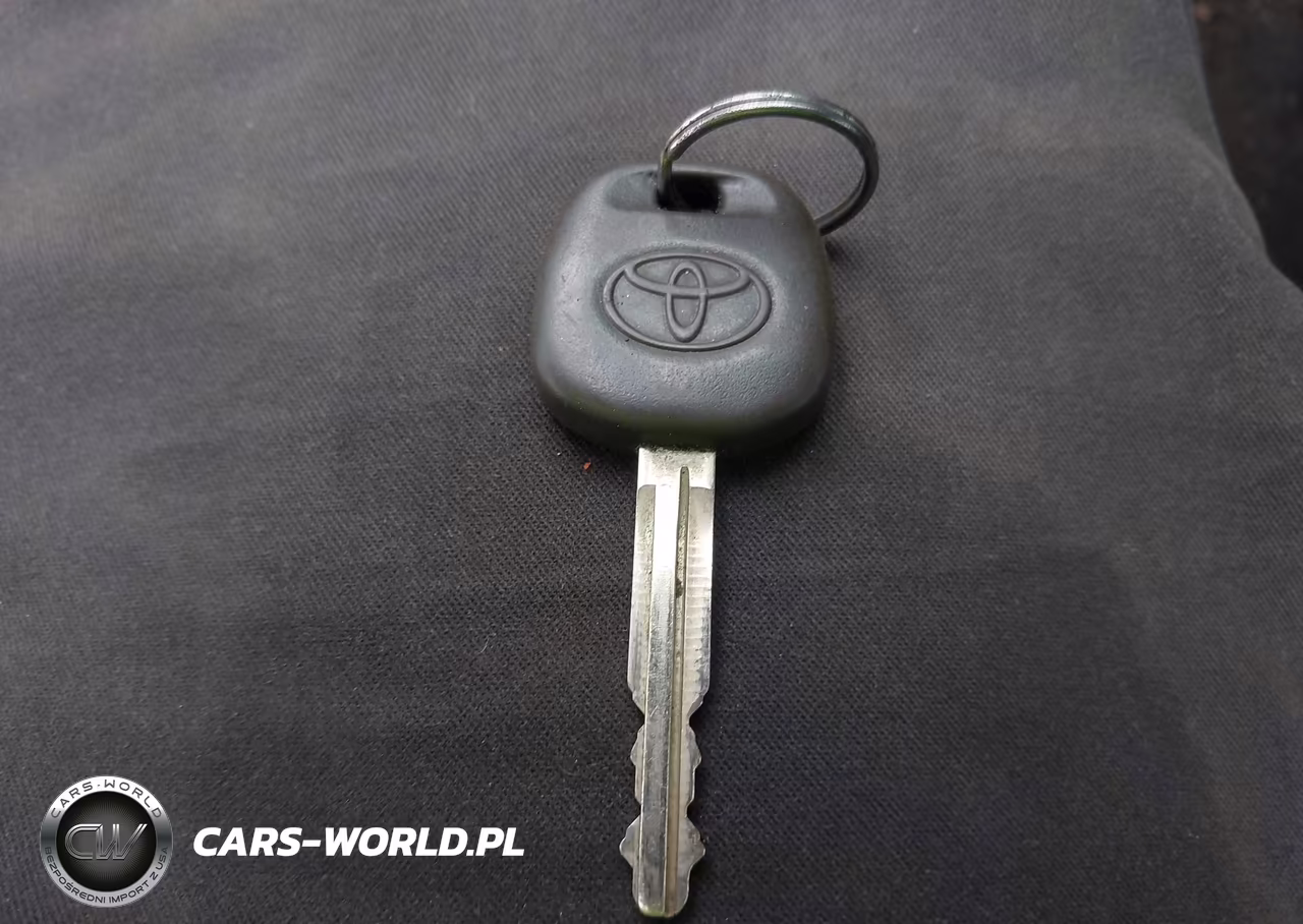 2002 Toyota Camry Se VIN:JTDBF32K120004679 - 11