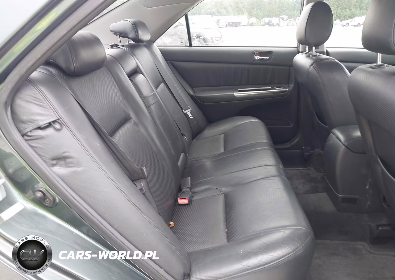 2002 Toyota Camry Se VIN:JTDBF32K120004679 - 8
