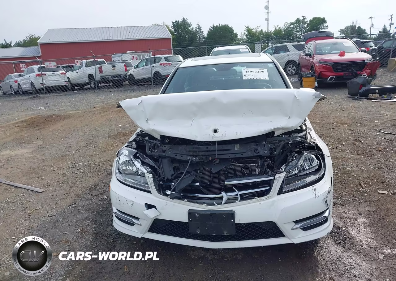 2014 Mercedes-Benz C 300 Sport 4Matic VIN:WDDGF8AB3EA908008 - 11