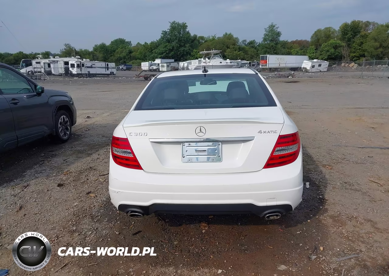 2014 Mercedes-Benz C 300 Sport 4Matic VIN:WDDGF8AB3EA908008 - 15