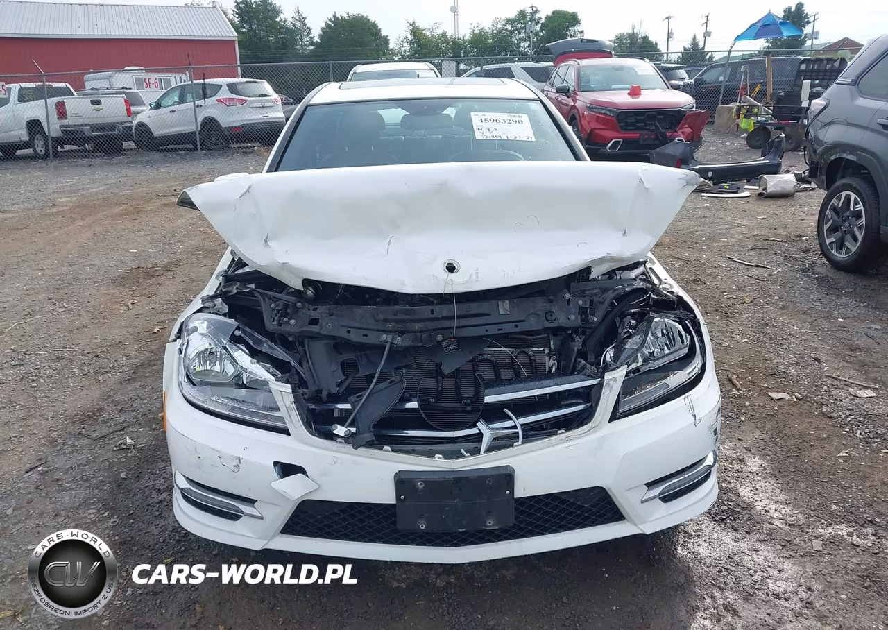 2014 Mercedes-Benz C 300 Sport 4Matic VIN:WDDGF8AB3EA908008 - 6