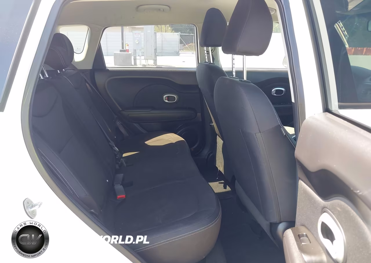 2016 Kia Soul VIN:KNDJN2A25G7377362 - 8