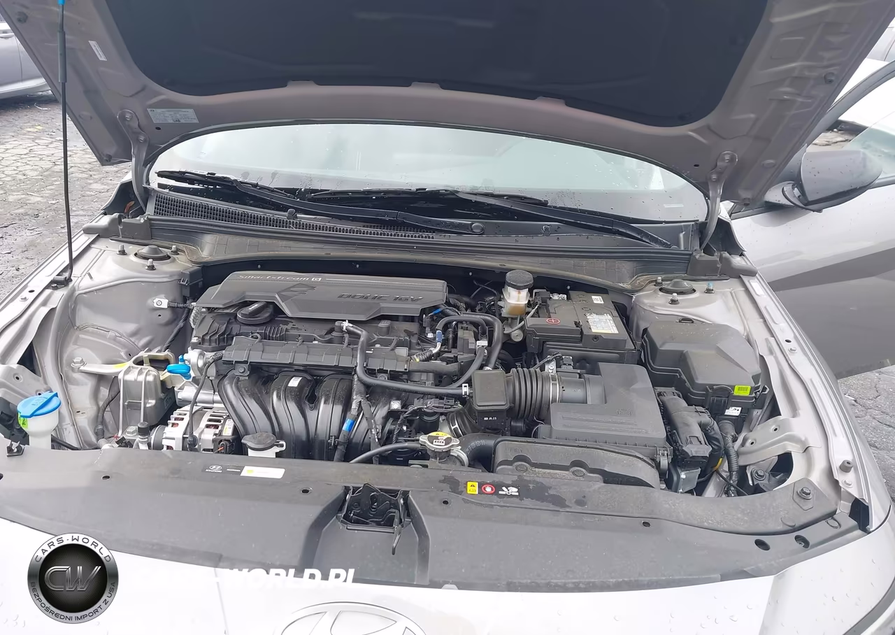 2025 Hyundai Elantra Sel Sport VIN:KMHLM4DG5SU986956 - 10