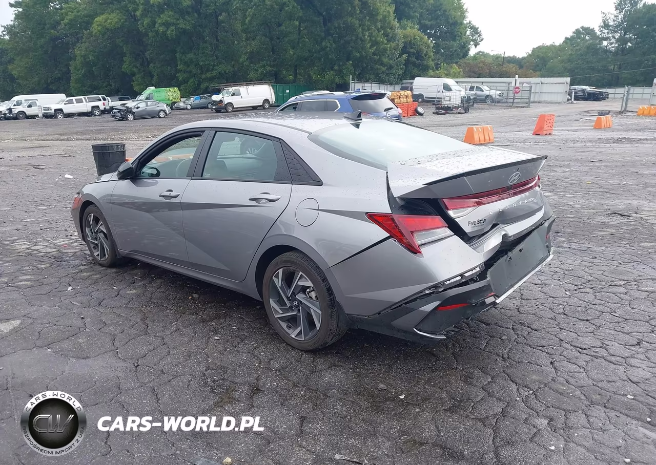 2025 Hyundai Elantra Sel Sport VIN:KMHLM4DG5SU986956 - 3