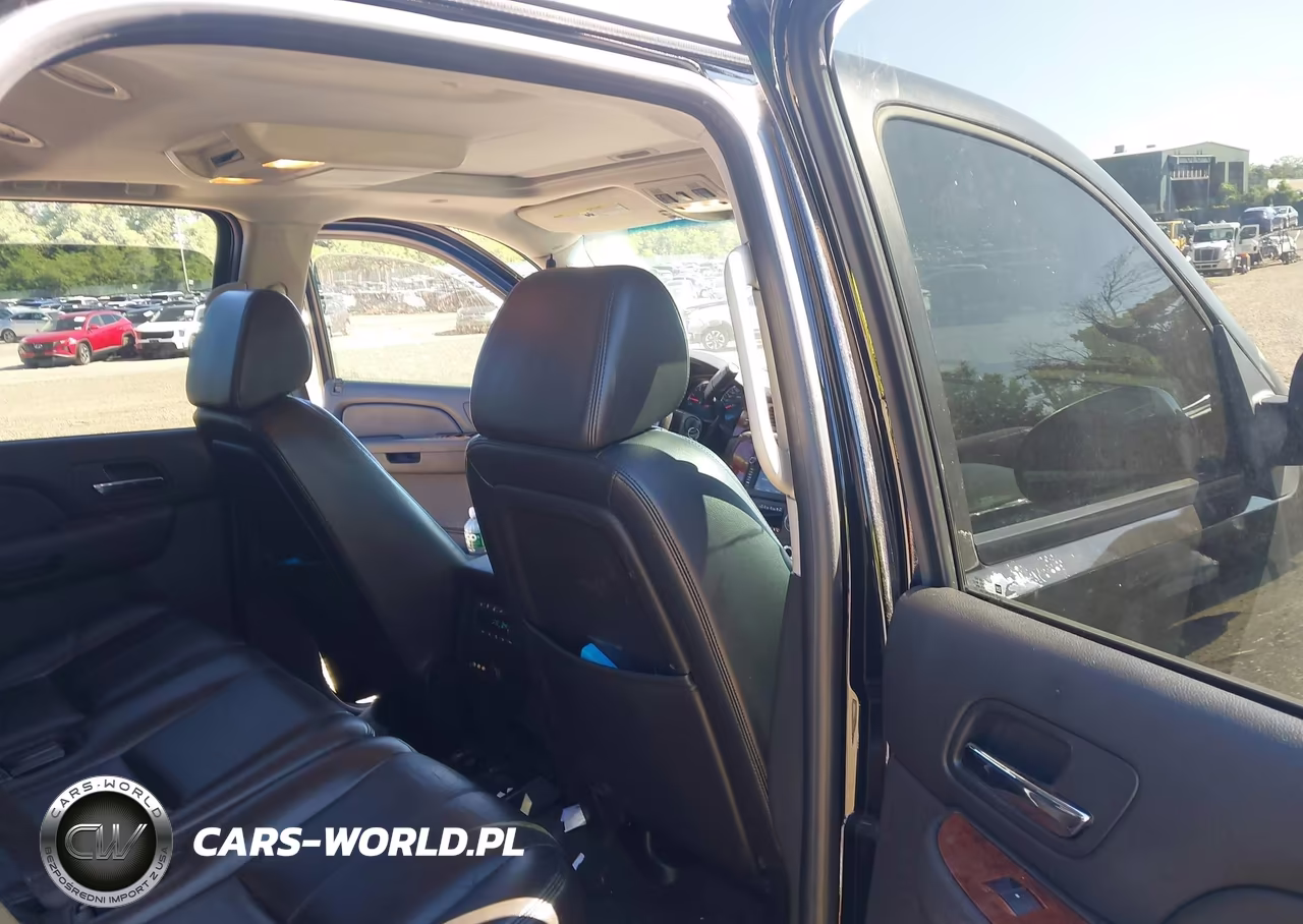 2008 Chevrolet Tahoe Ltz VIN:1GNFK130X8J110850 - 8