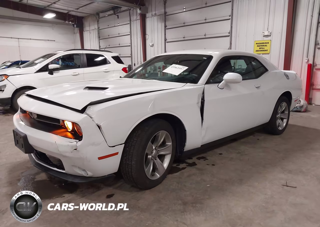 2018 Dodge Challenger Sxt VIN:2C3CDZAG1JH322049 - 2
