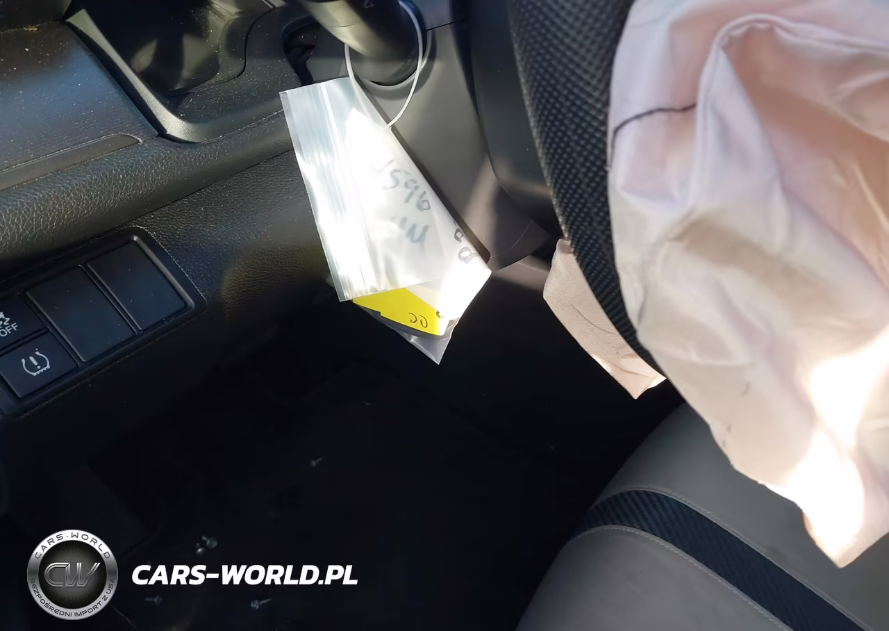 2018 Honda Civic Lx VIN:SHHFK7H20JU427599 - 18