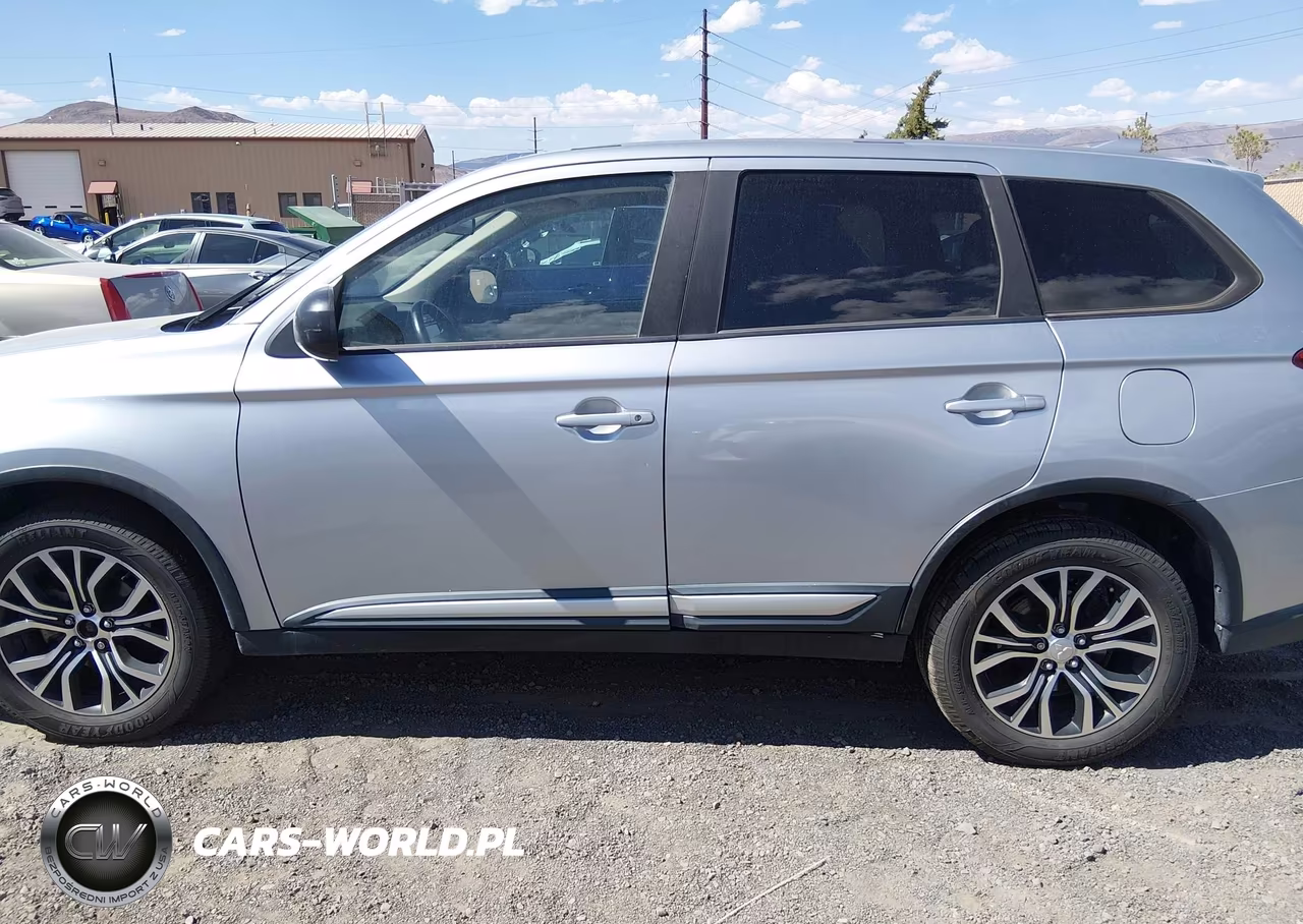2017 Mitsubishi Outlander Es VIN:JA4AZ2A37HZ070529 - 14