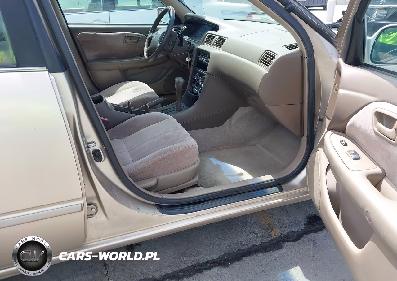 1998 Toyota Camry Le VIN:JT2BG22K7W0162613 - 5