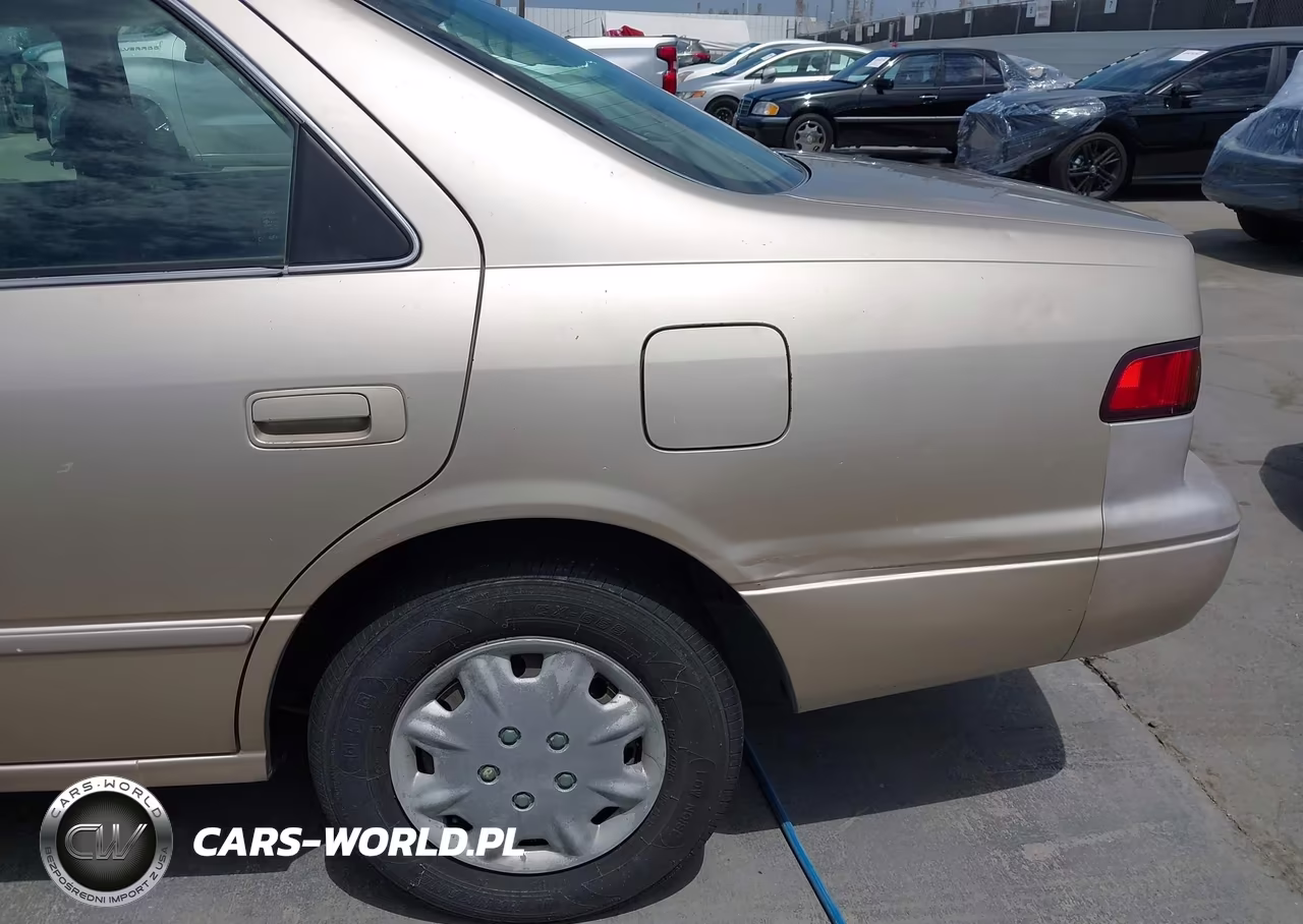 1998 Toyota Camry Le VIN:JT2BG22K7W0162613 - 6