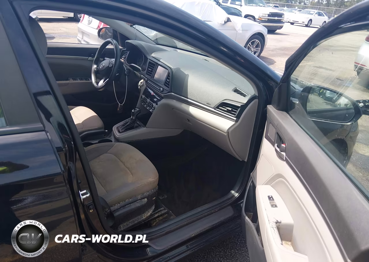 2019 Hyundai Elantra Value Edition VIN:KMHD84LF7KU830497 - 5