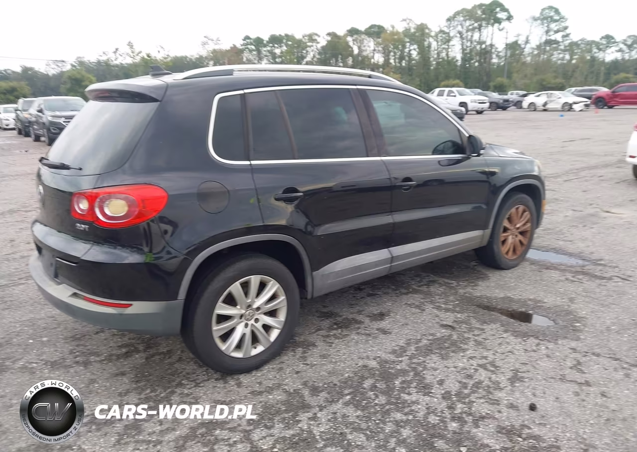 2010 Volkswagen Tiguan Se VIN:WVGAV7AX1AW510071 - 4