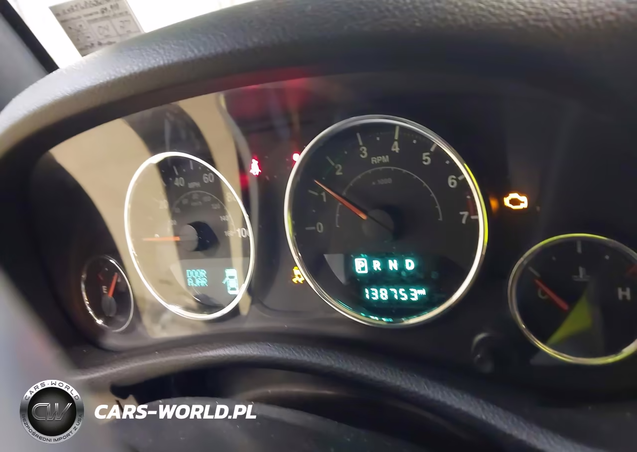 2016 Jeep Wrangler Unlimited Freedom VIN:1C4BJWDG2GL152970 - 7