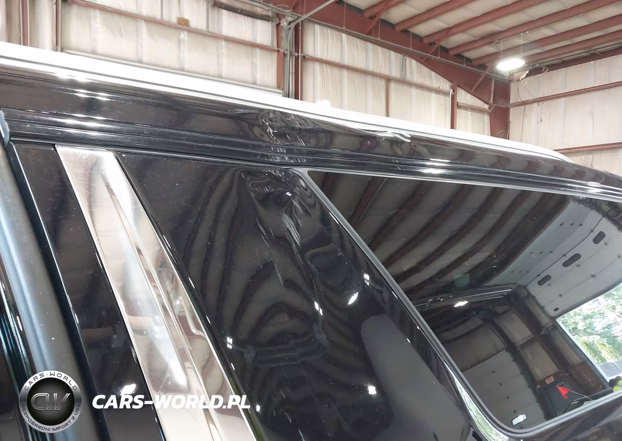 2023 Chevrolet Suburban 4Wd Lt VIN:1GNSKCKD4PR332928 - 18