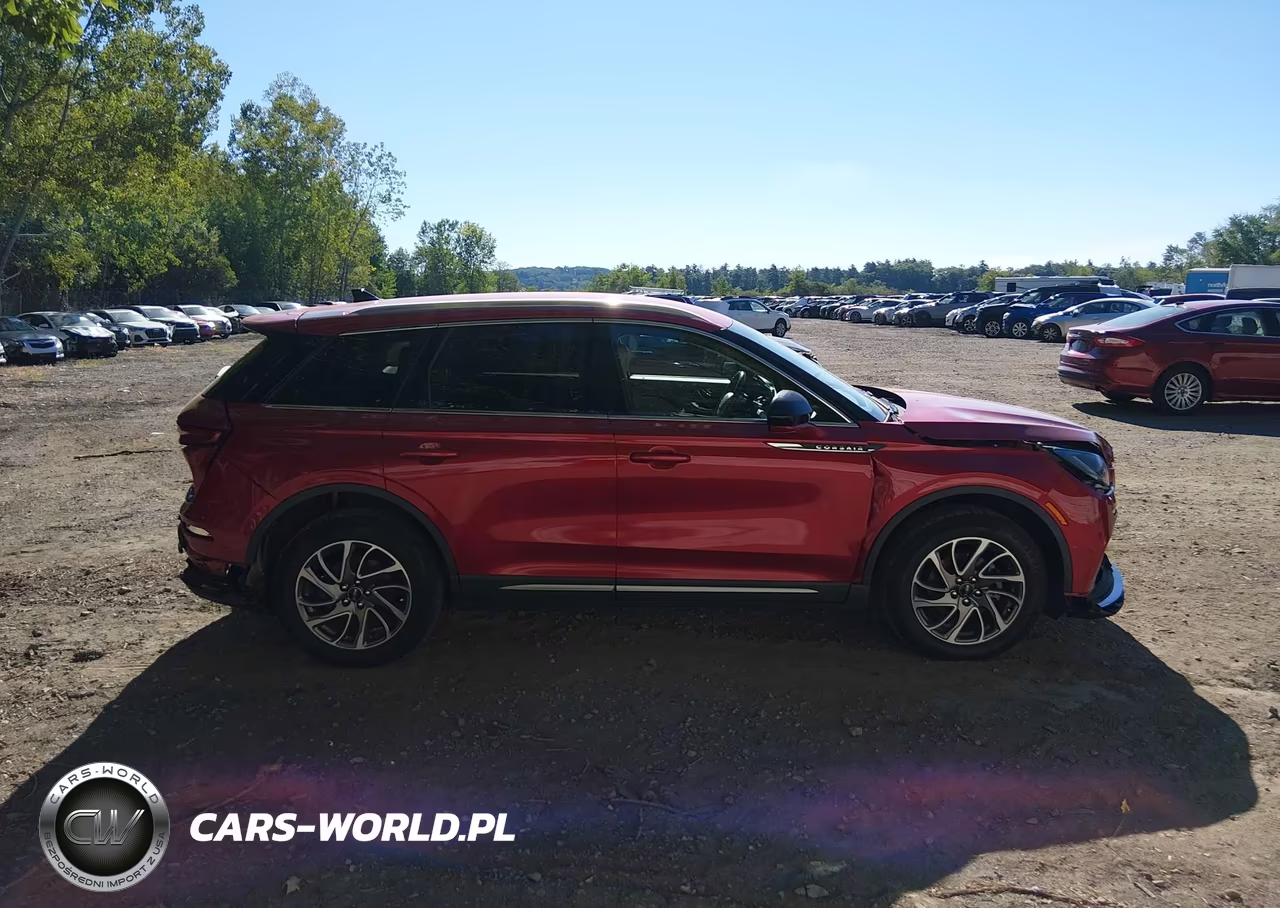 2021 Lincoln Corsair Standard VIN:5LMCJ1D91MUL22386 - 13