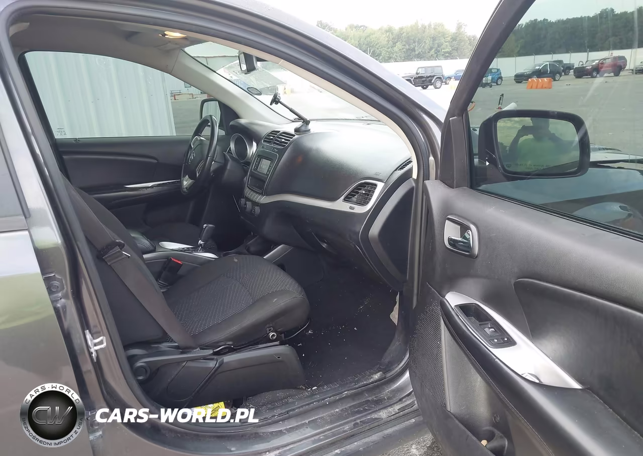 2019 Dodge Journey Se VIN:3C4PDCBB2KT844839 - 5
