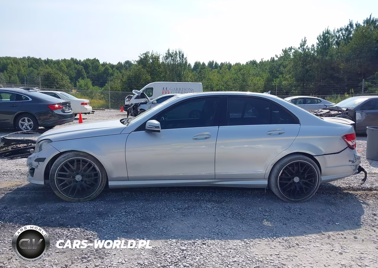 2014 Mercedes-Benz C 250 Sport VIN:WDDGF4HBXER309736 - 14