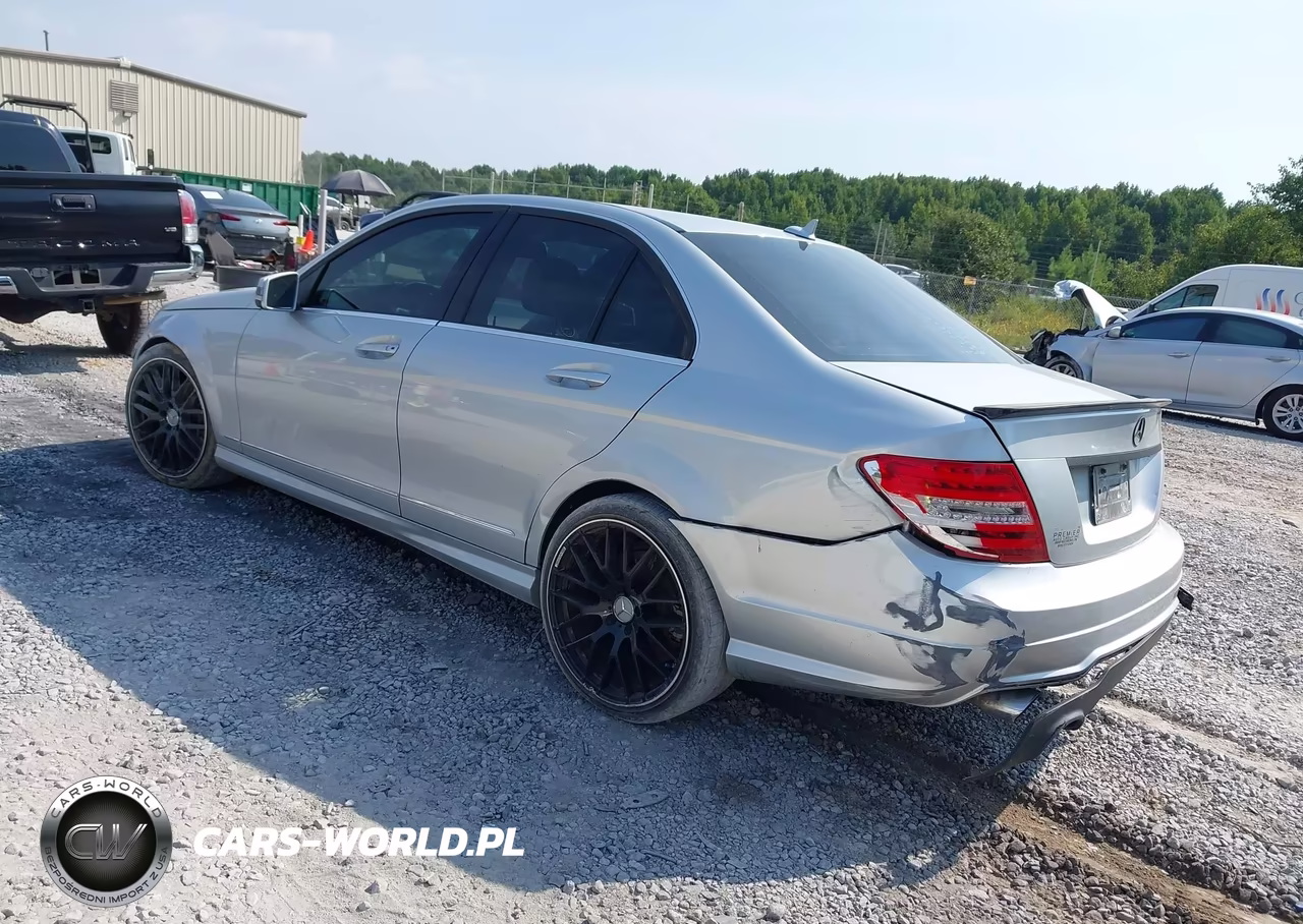 2014 Mercedes-Benz C 250 Sport VIN:WDDGF4HBXER309736 - 3