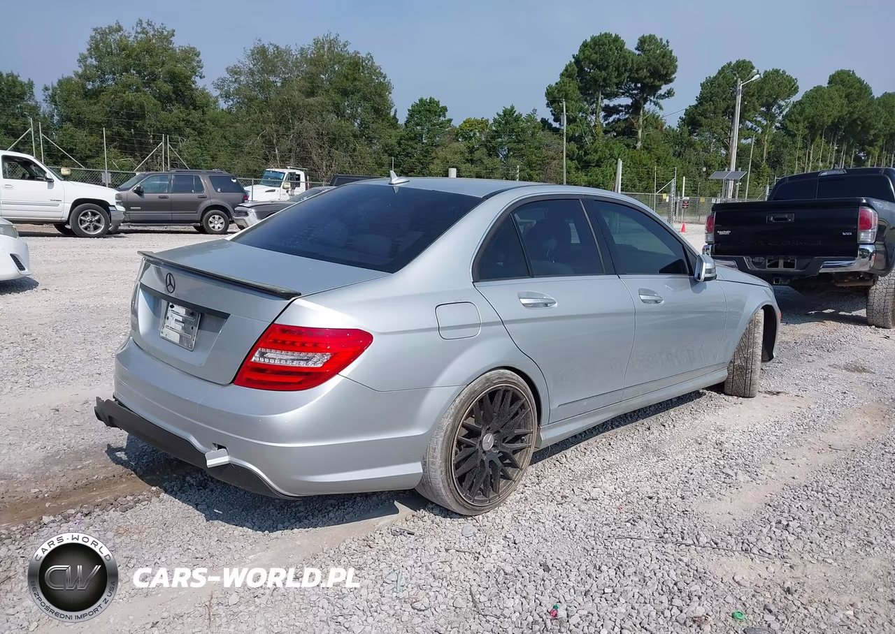 2014 Mercedes-Benz C 250 Sport VIN:WDDGF4HBXER309736 - 4
