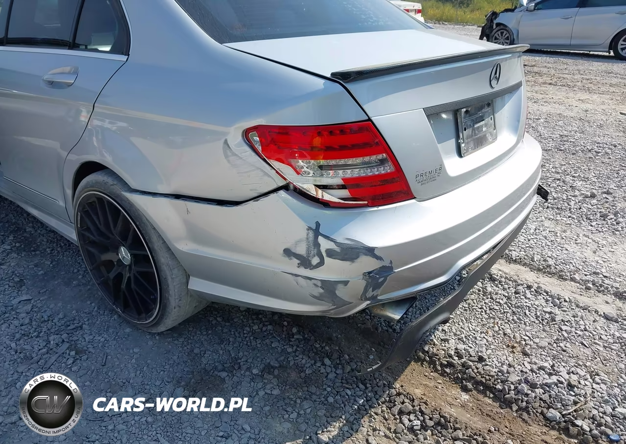 2014 Mercedes-Benz C 250 Sport VIN:WDDGF4HBXER309736 - 6