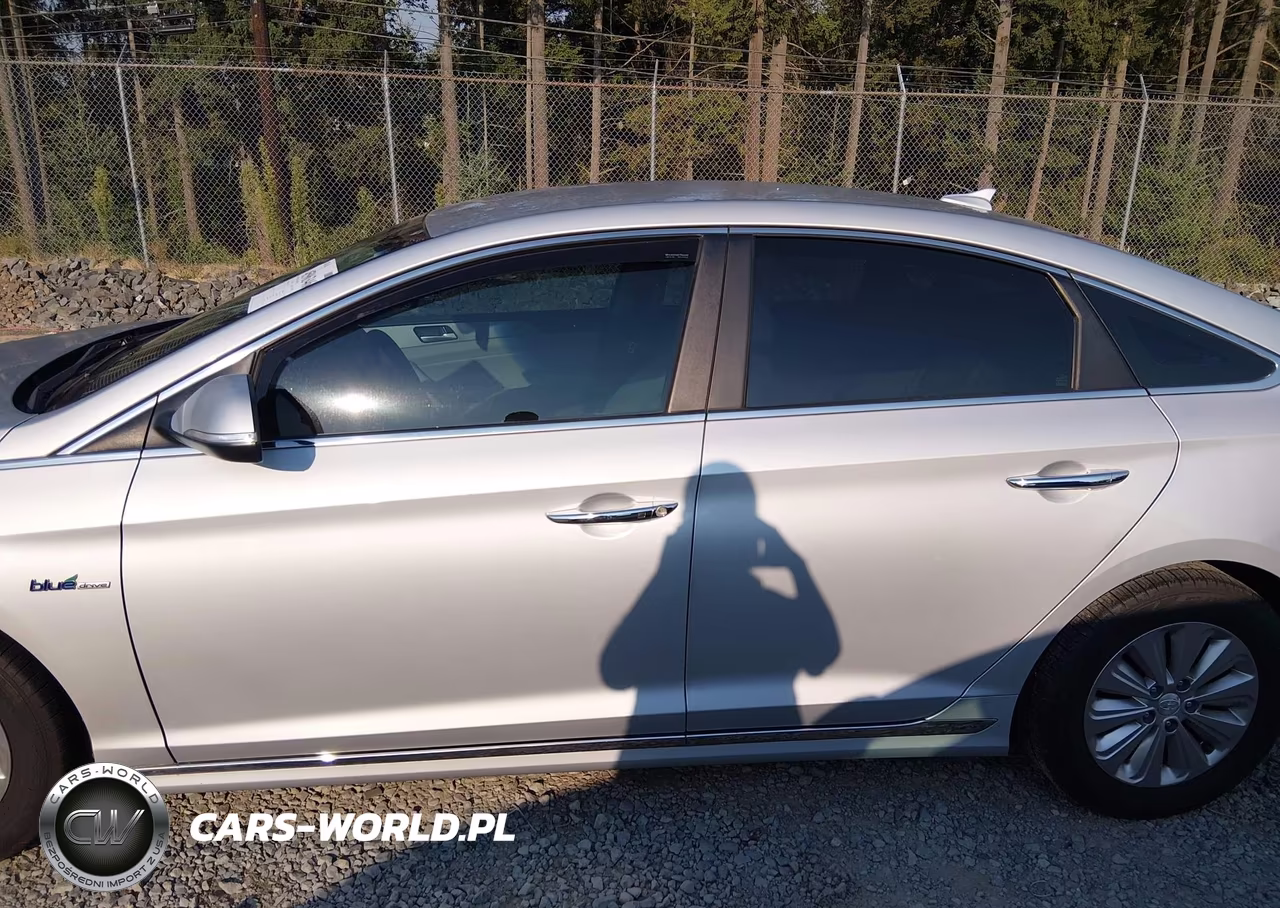 2017 Hyundai Sonata Hybrid Se VIN:KMHE24L34HA075430 - 15