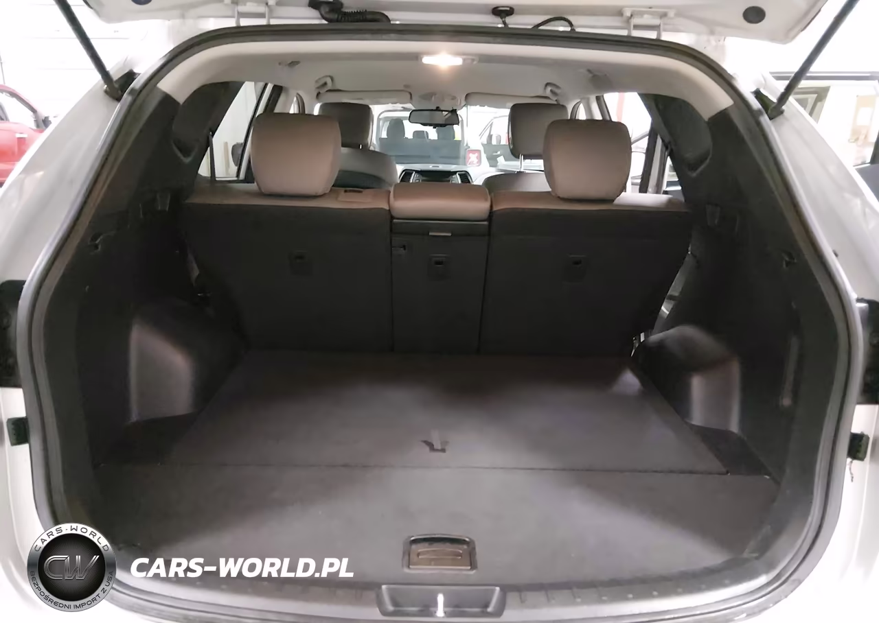2016 Hyundai Santa Fe Sport 2.4L VIN:5XYZU3LB4GG343523 - 17