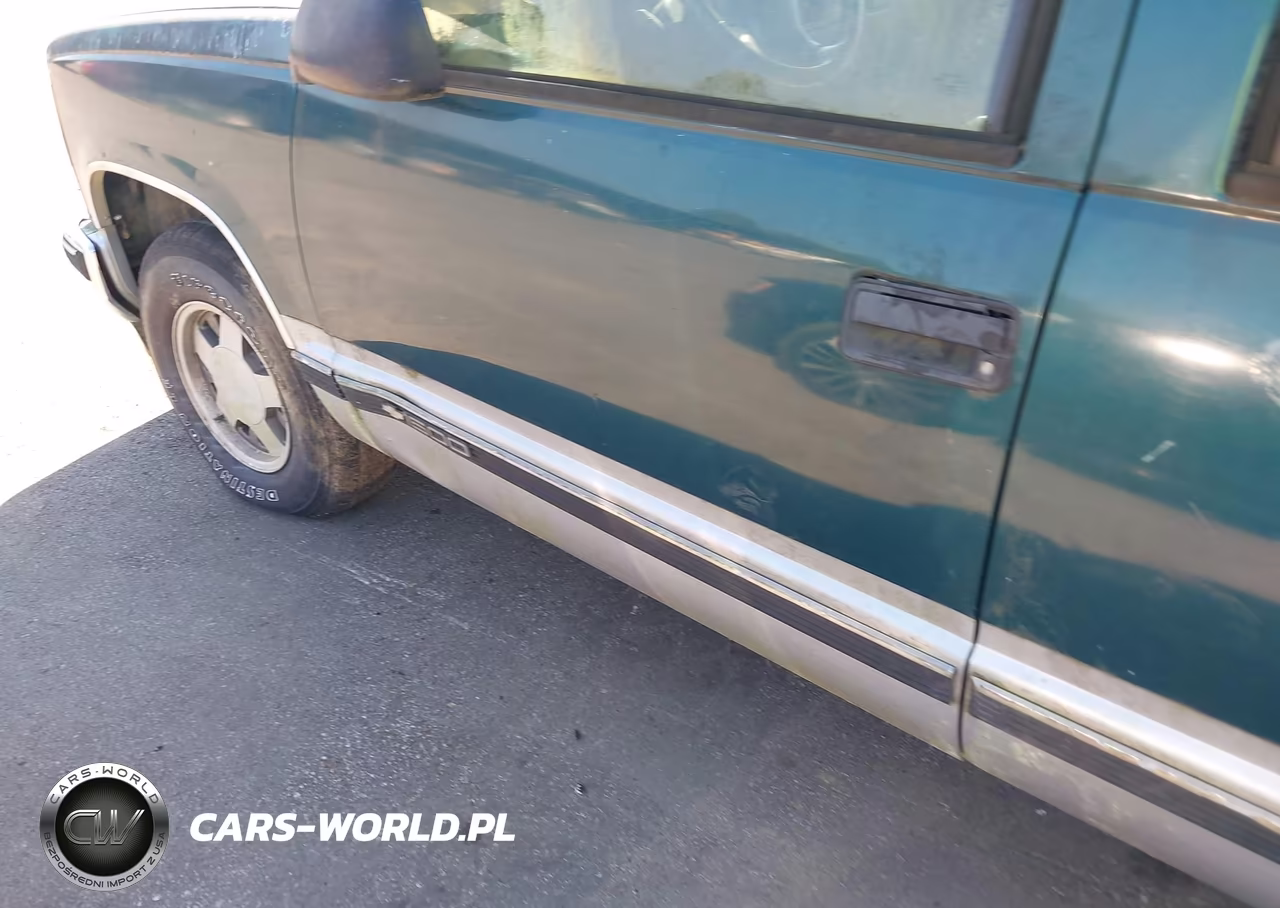 1997 Chevrolet Suburban 1500 VIN:1GNEC16R0VJ430838 - 14