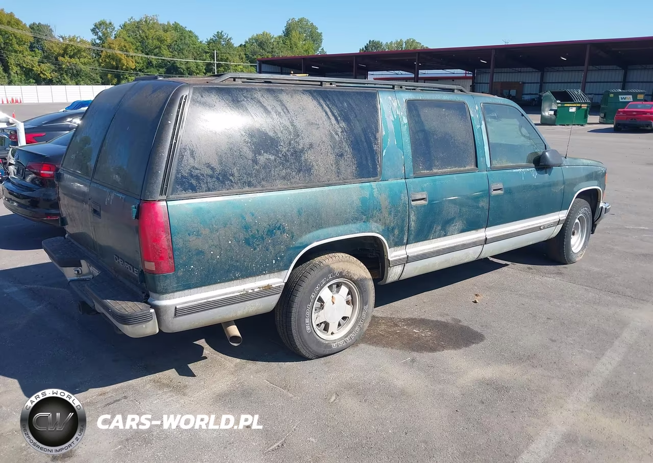 1997 Chevrolet Suburban 1500 VIN:1GNEC16R0VJ430838 - 4