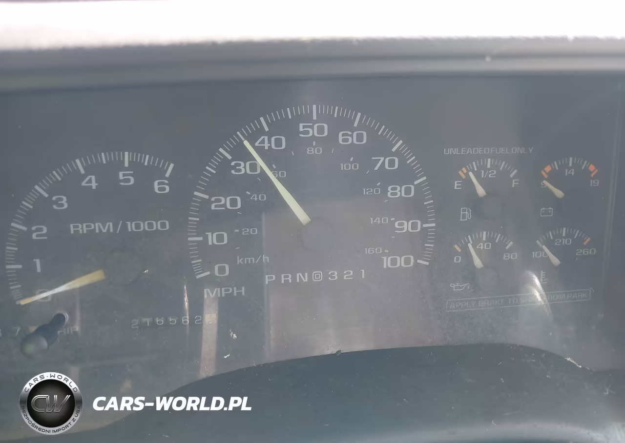 1997 Chevrolet Suburban 1500 VIN:1GNEC16R0VJ430838 - 7