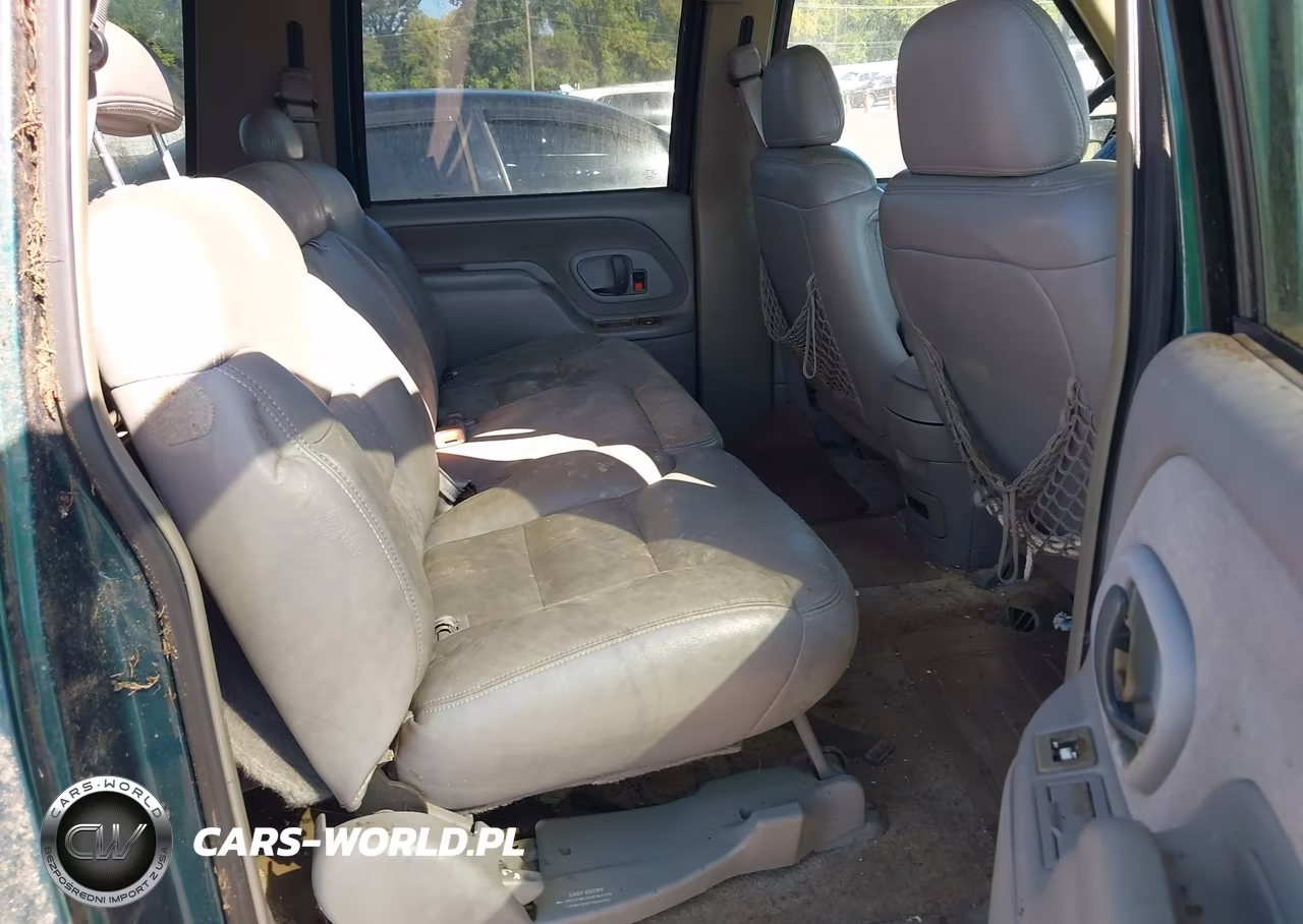 1997 Chevrolet Suburban 1500 VIN:1GNEC16R0VJ430838 - 8