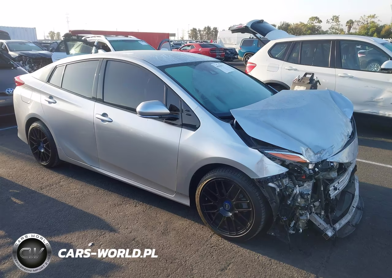 2019 Toyota Prius Prime Premium VIN:JTDKARFP9K3110075 - 1