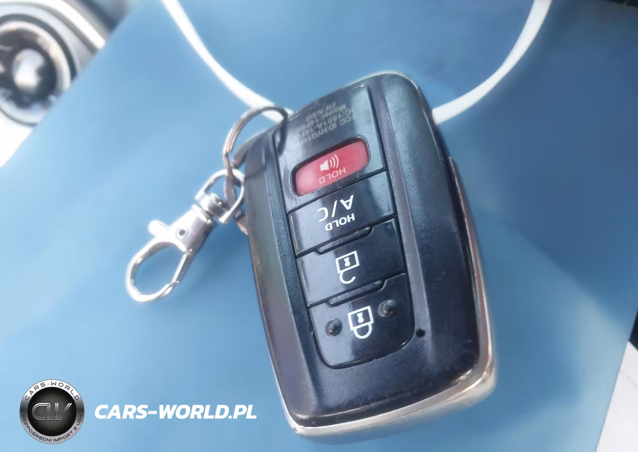 2019 Toyota Prius Prime Premium VIN:JTDKARFP9K3110075 - 11
