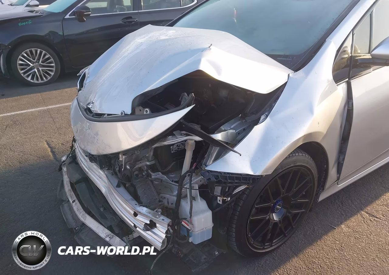 2019 Toyota Prius Prime Premium VIN:JTDKARFP9K3110075 - 14