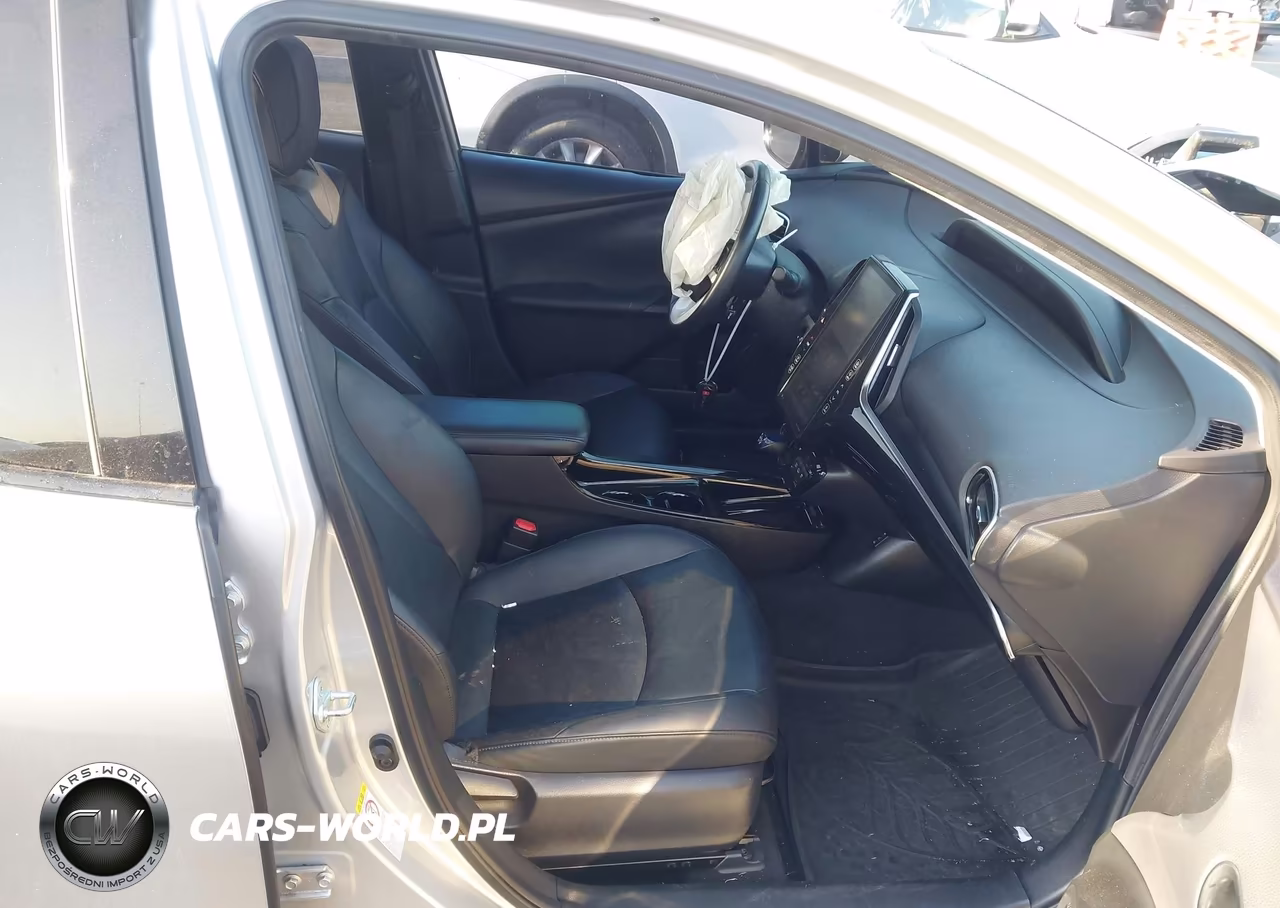 2019 Toyota Prius Prime Premium VIN:JTDKARFP9K3110075 - 5