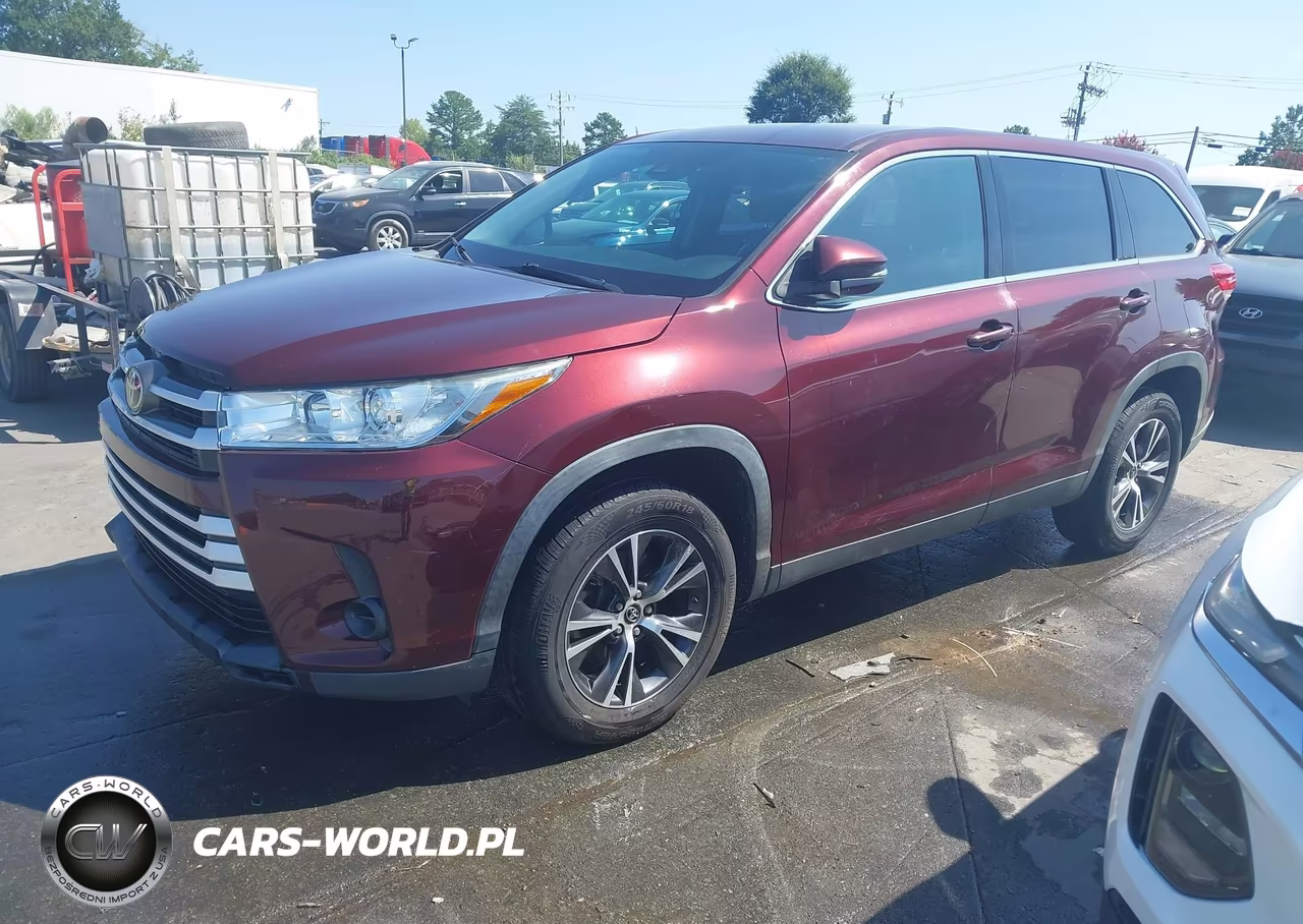 2019 Toyota Highlander Le VIN:5TDZARFH4KS056089 - 2