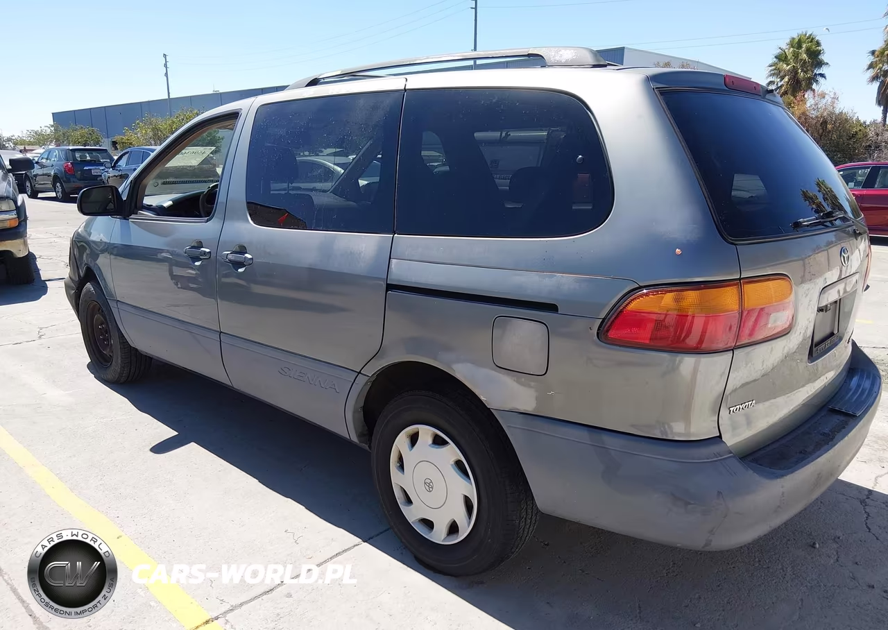 1998 Toyota Sienna Le VIN:4T3ZF13C6WU059186 - 3