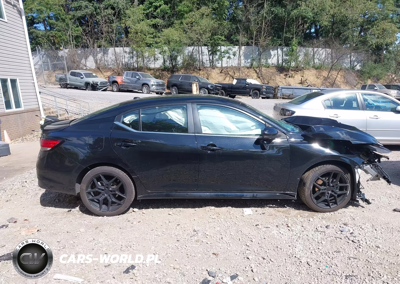 2025 Nissan Sentra Sr VIN:3N1AB8DV5SY326956 - 13