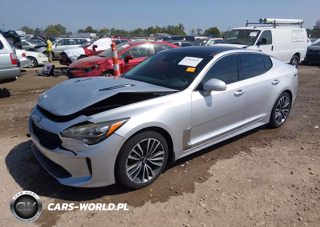 2018 Kia Stinger Premium VIN:KNAE25LA7J6015317 - 2