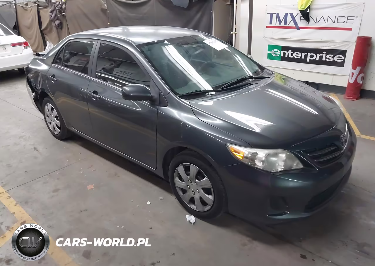 2013 Toyota Corolla Le – zdjęcie 1 z 16