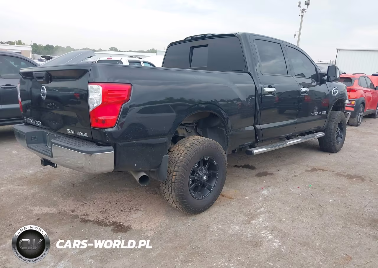 2017 Nissan Titan Xd Sv Diesel VIN:1N6BA1F3XHN572881 - 4