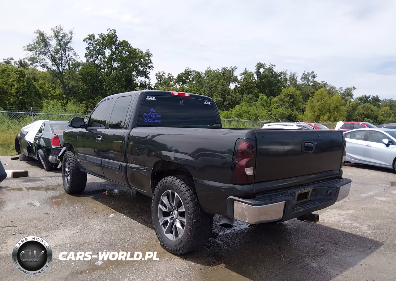 2005 Chevrolet Silverado 1500 Ls VIN:1GCEC19V85Z263888 - 3