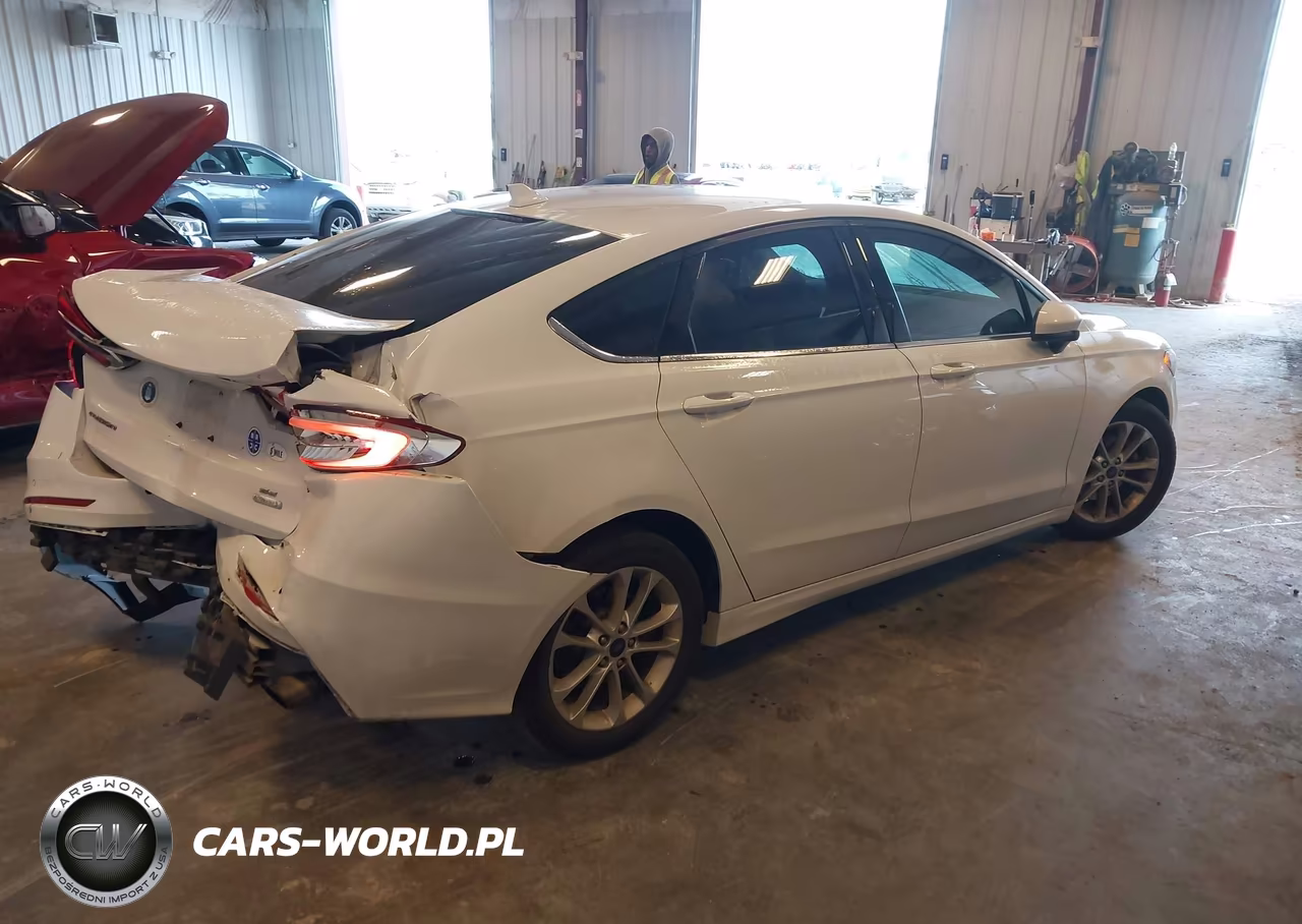 2020 Ford Fusion Se VIN:3FA6P0HD5LR147308 - 4