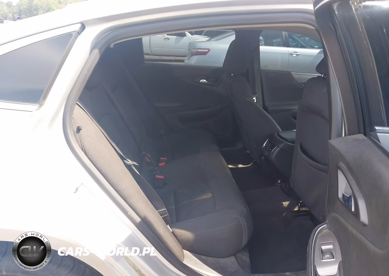 2018 Chevrolet Malibu Lt VIN:1G1ZD5ST6JF120280 - 8